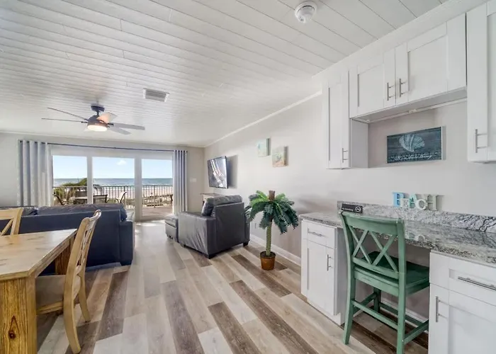 Four Shores Unit 2 Sunset Direct Gulf With Pool And Holiday home Clearwater Beach