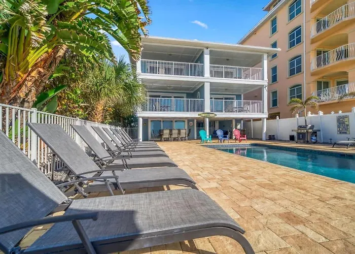 Four Shores Unit 2 Sunset Direct Gulf With Pool And Holiday home *