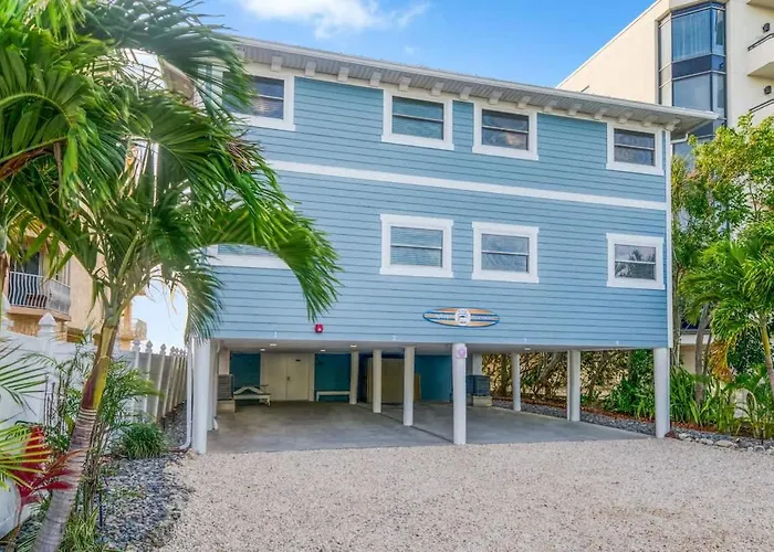 Four Shores Unit 2 Sunset Direct Gulf With Pool And Holiday home *