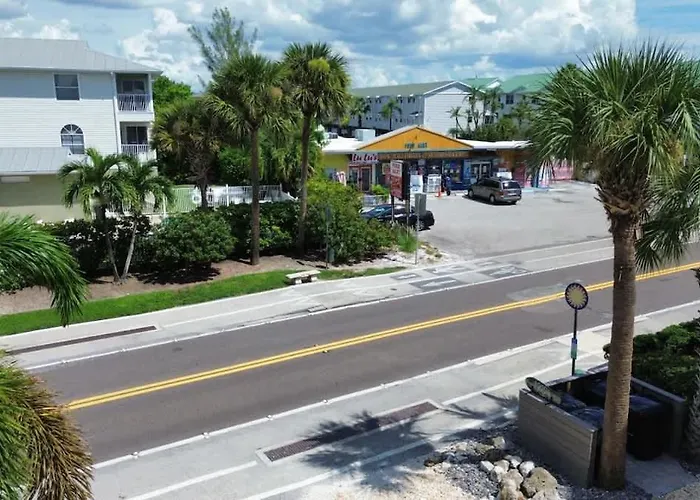 Four Shores Unit 2 Sunset Direct Gulf With Pool And * Clearwater Beach